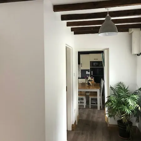 Coach House * 罗斯卡伯里